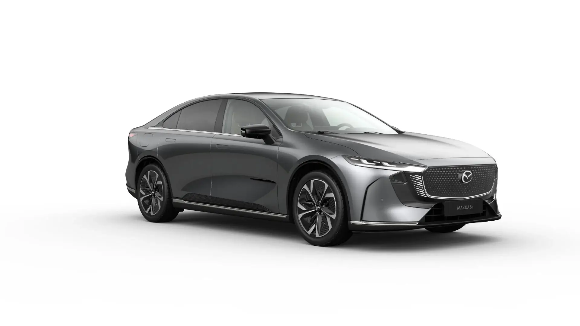 Mazda 6e i Machine Grey sett forfra
