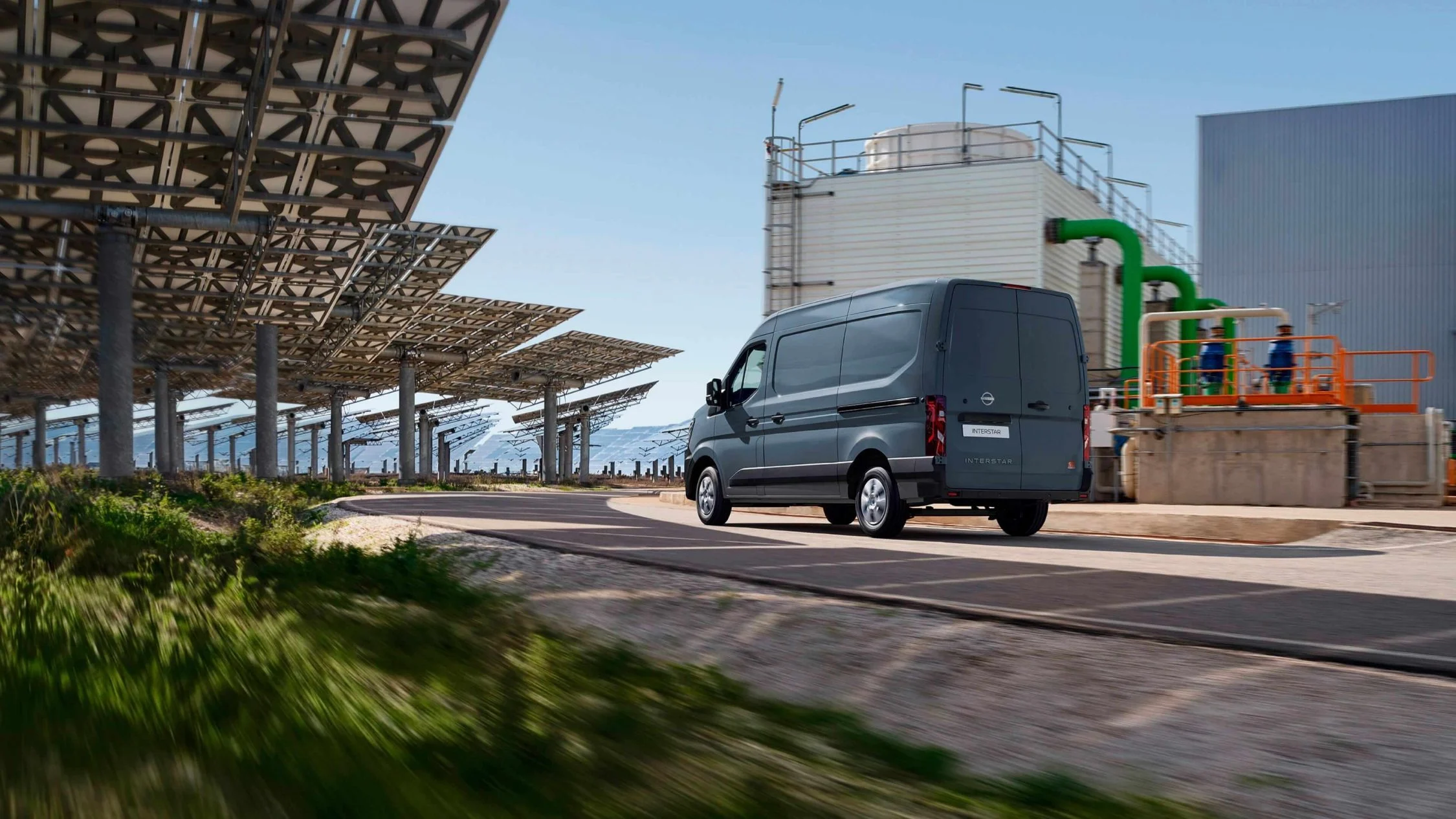 Nissan INTERSTAR bakfra