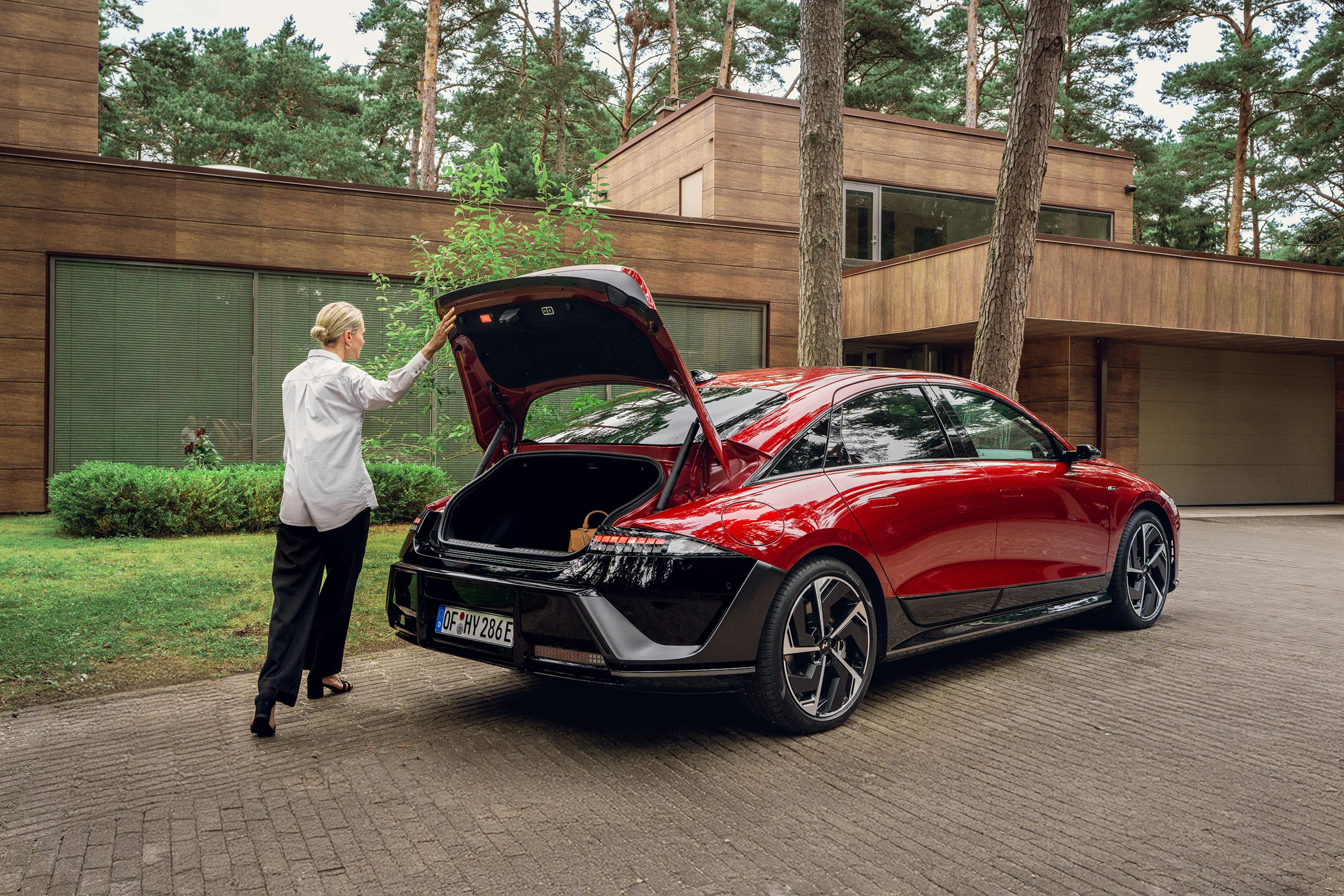 Åpent bagasjerom på Hyundai IONIQ 6