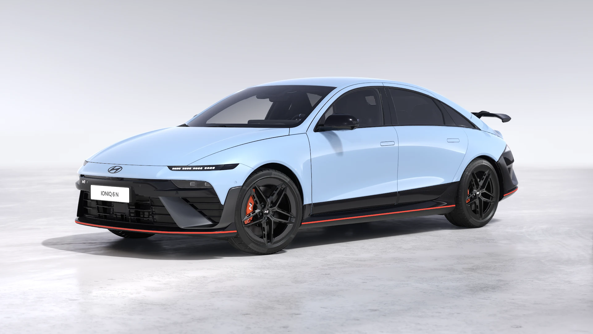 650 hk Long Range AWD