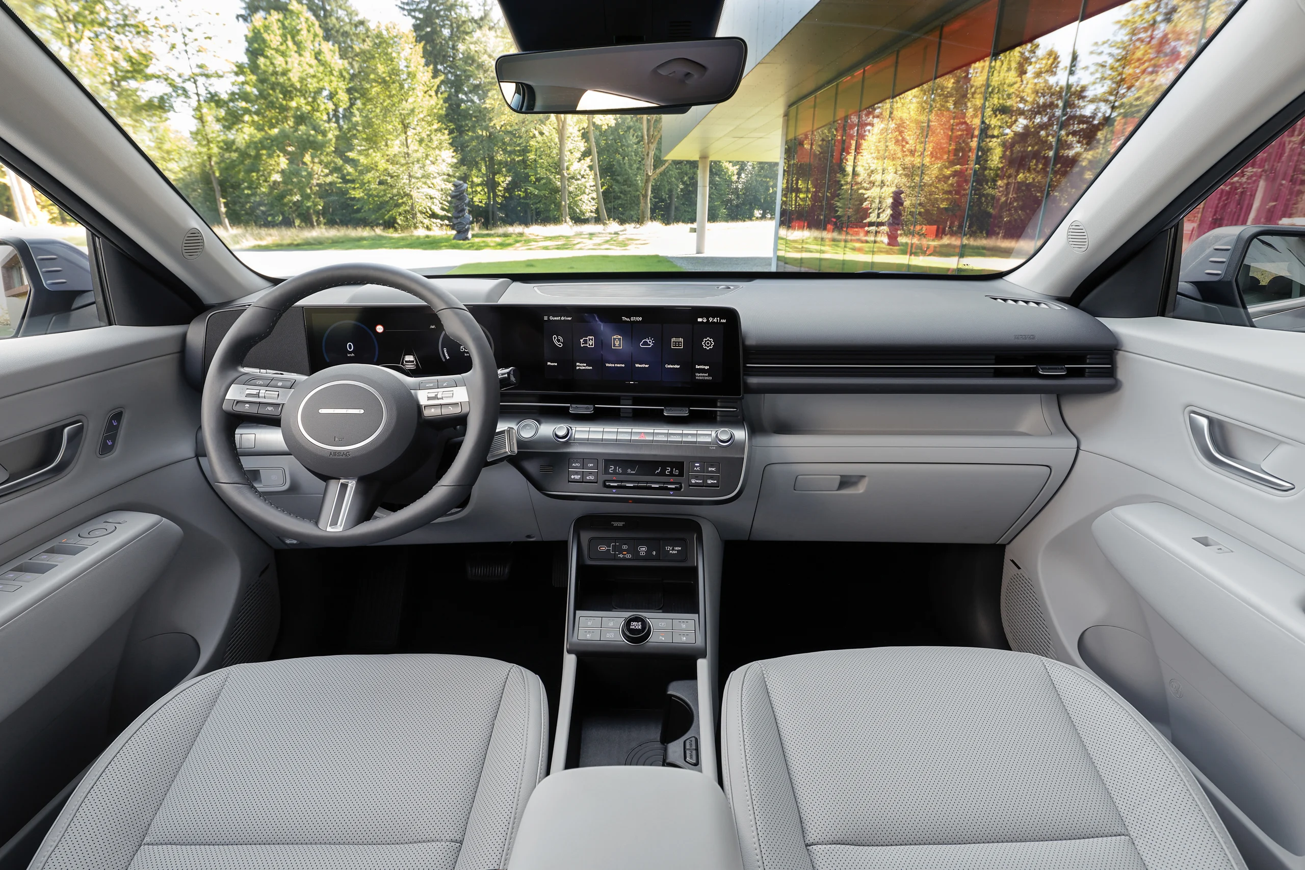Førerplassen i Hyundai KONA Electric