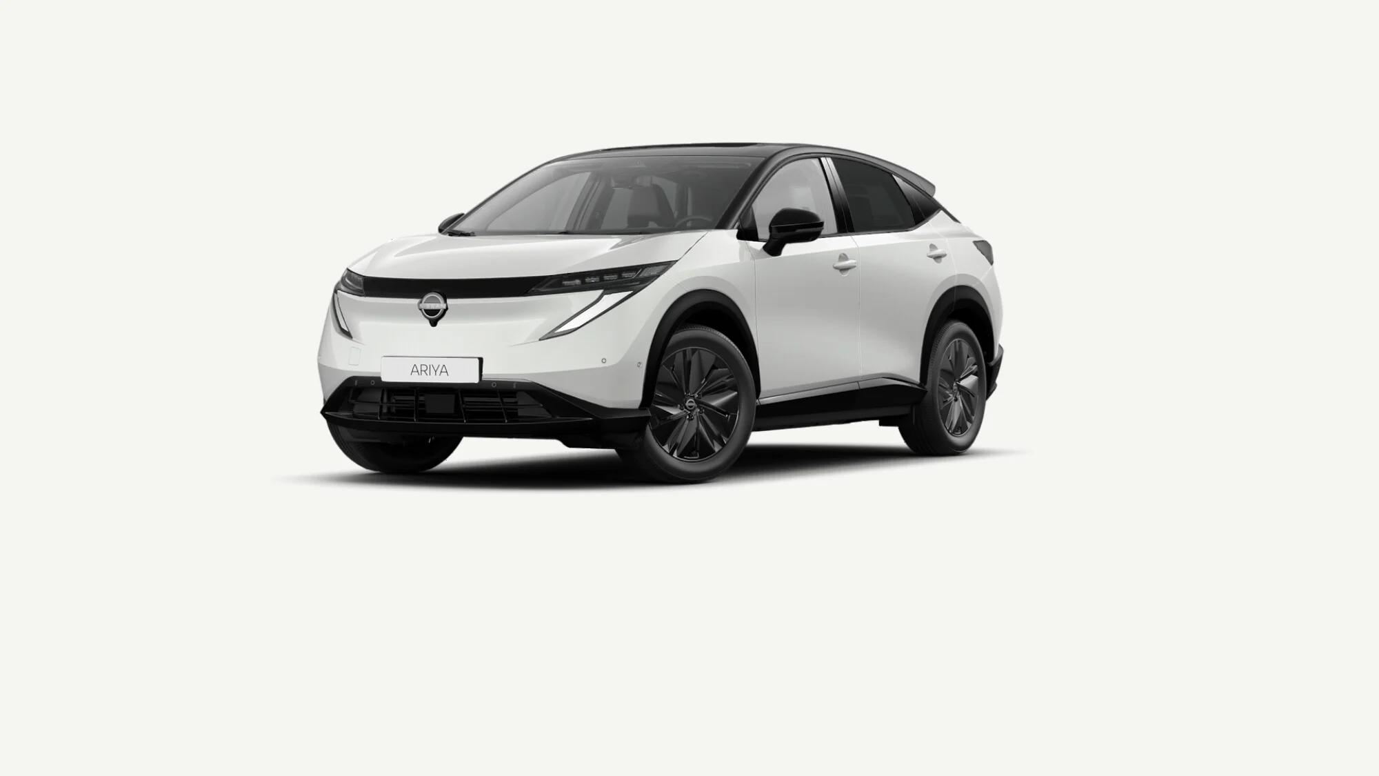 Nye Nissan ARIYA i White Pearl / Black